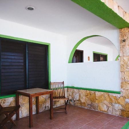Hotel Villa De Pescadores Rio Lagartos Bagian luar foto