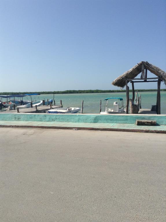 Hotel Villa De Pescadores Rio Lagartos Bagian luar foto
