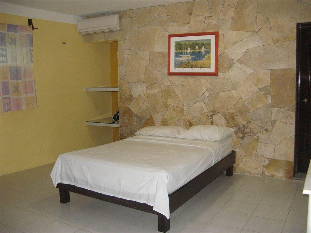 Hotel Villa De Pescadores Rio Lagartos Bagian luar foto