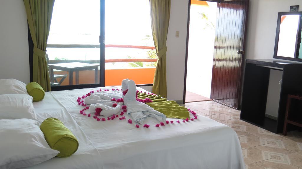 Hotel Villa De Pescadores Rio Lagartos Bagian luar foto