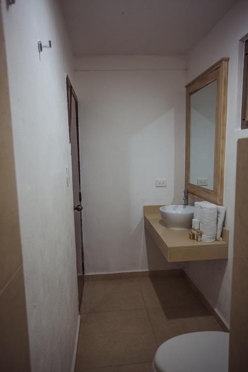 Hotel Villa De Pescadores Rio Lagartos Bagian luar foto