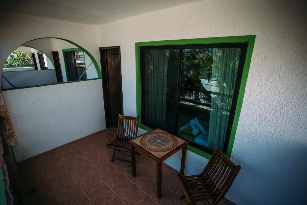 Hotel Villa De Pescadores Rio Lagartos Bagian luar foto