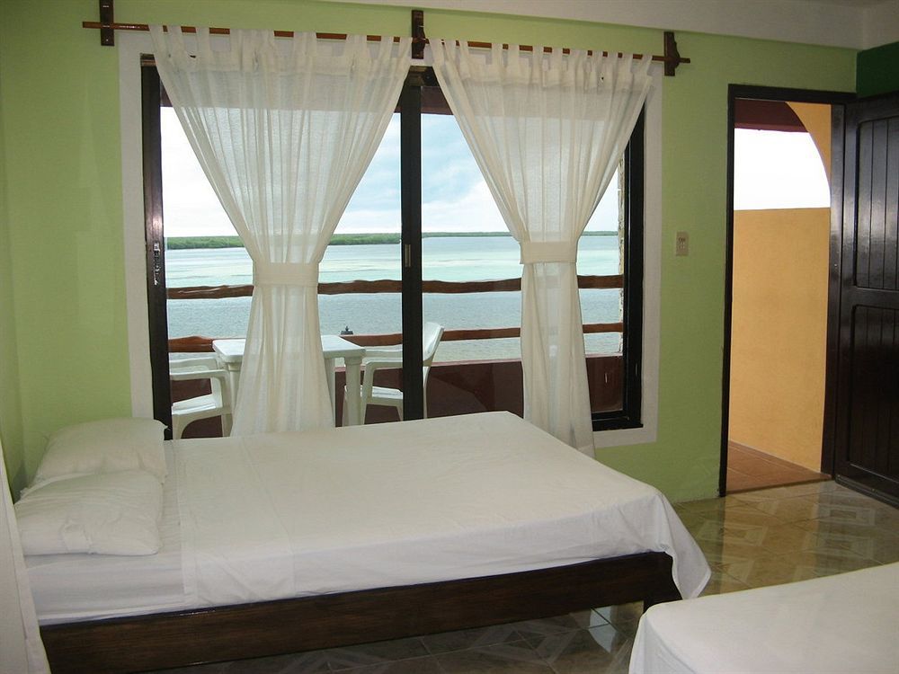 Hotel Villa De Pescadores Rio Lagartos Bagian luar foto