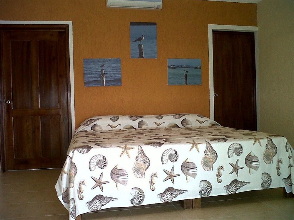 Hotel Villa De Pescadores Rio Lagartos Bagian luar foto