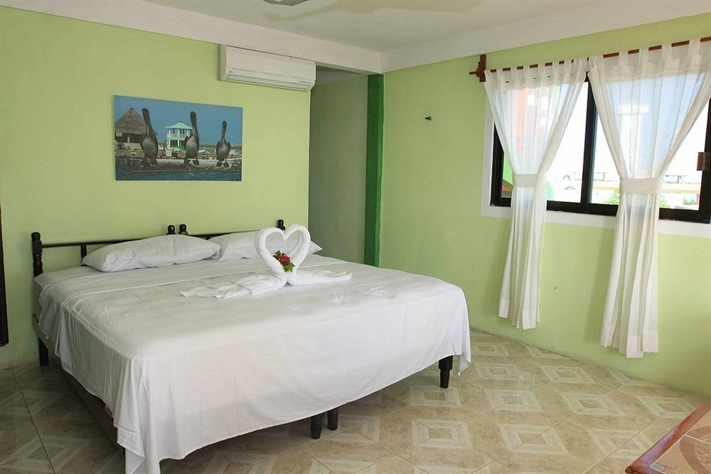 Hotel Villa De Pescadores Rio Lagartos Bagian luar foto