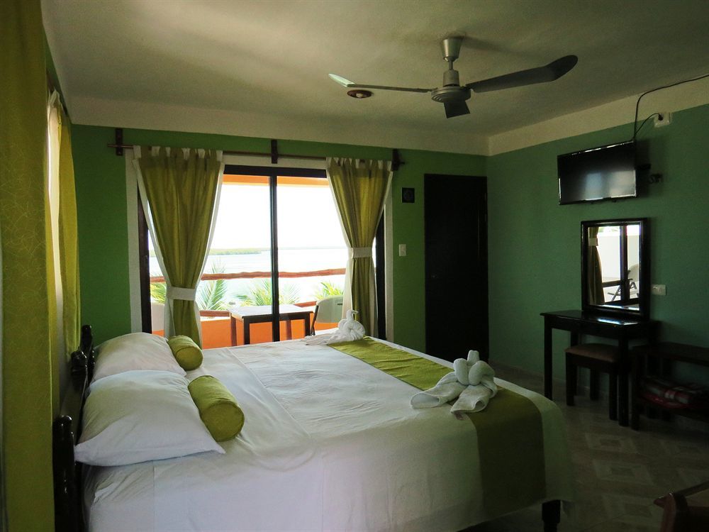 Hotel Villa De Pescadores Rio Lagartos Bagian luar foto
