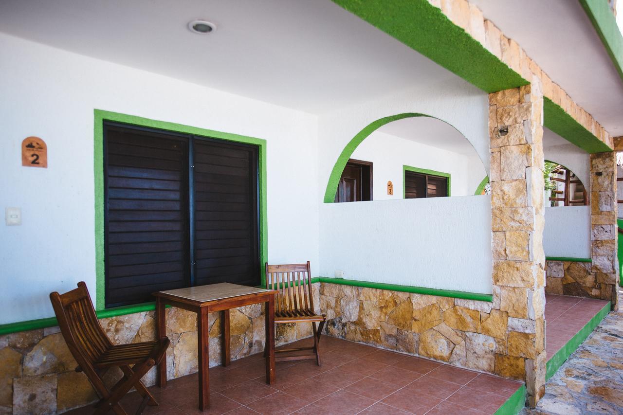 Hotel Villa De Pescadores Rio Lagartos Bagian luar foto